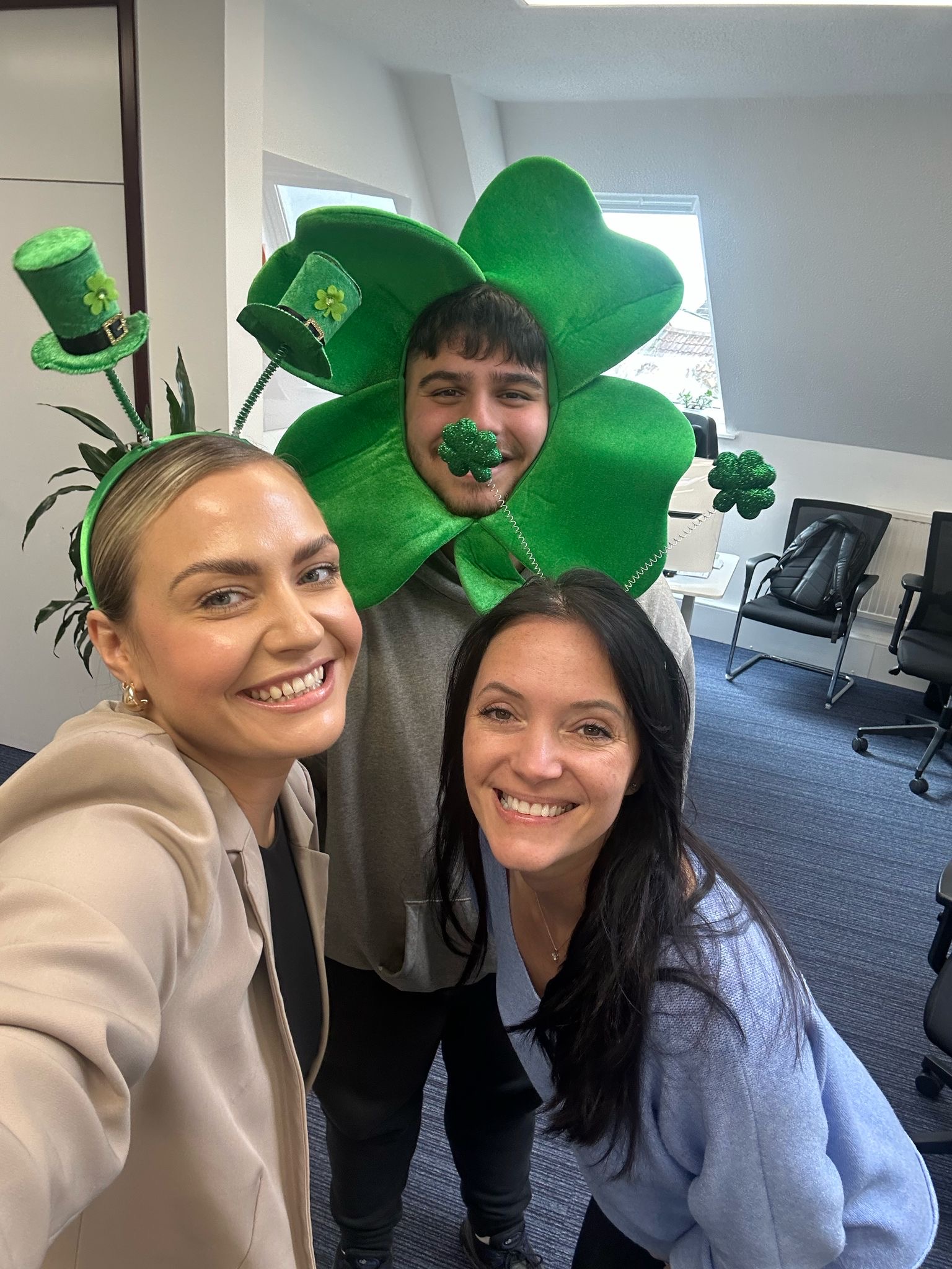 1e744722-0b35-4254-b926-e536ea5d1b0b